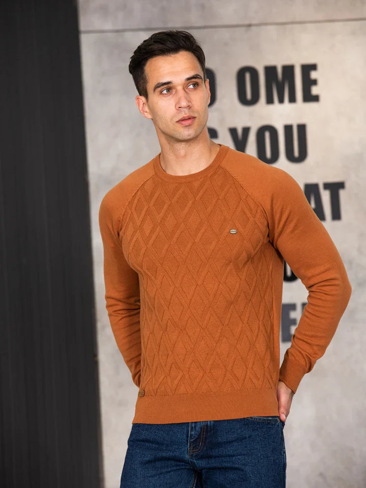 Kursava™ | Men's Sweater With Checkered Design